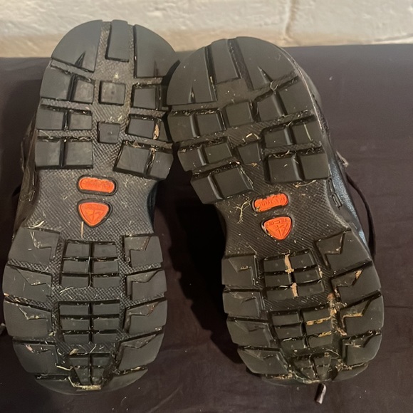 Nike Air Max Goadome (Boy Toddler Size 9c) - Picture 4 of 7